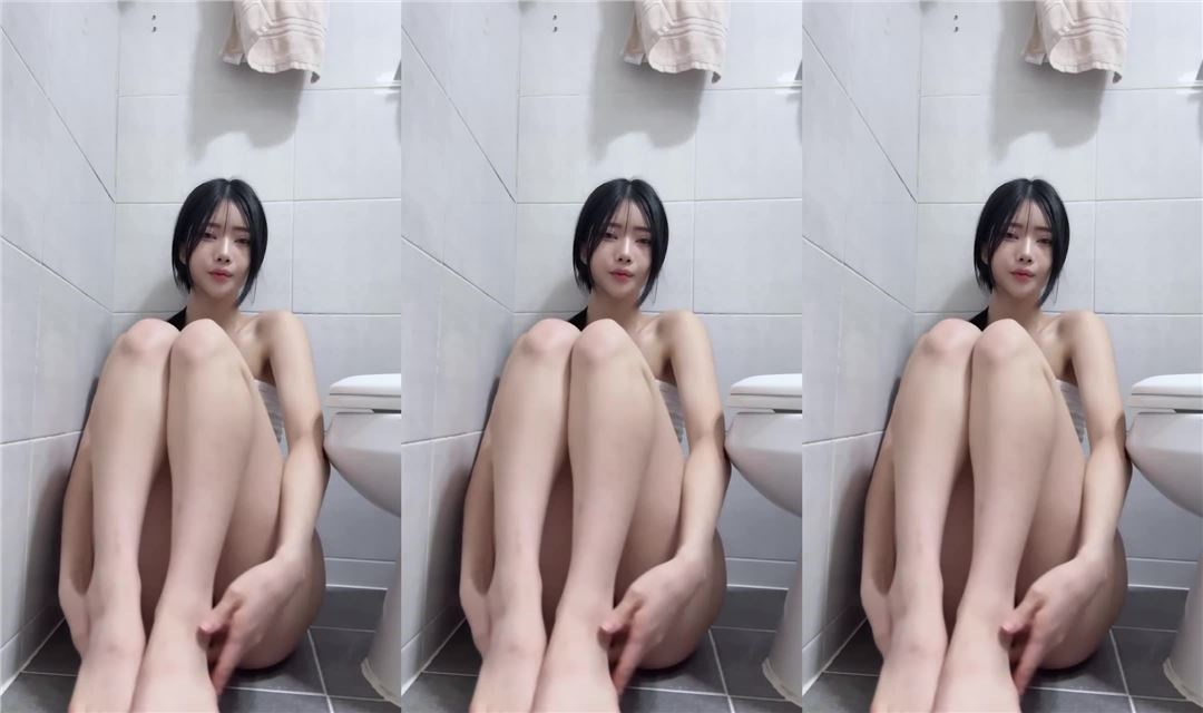 高颜值精致犹如堕入凡间的仙物美貌下竟是淫物窈窕酮体阳具速插蜜穴高潮羞耻喷汁太反差了！