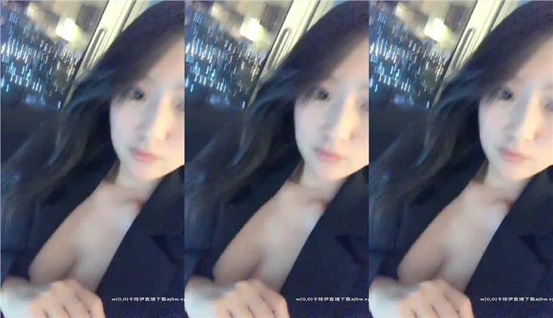 移民美国的拉斯维加斯的河南气质美女（LA小猫咪）和有钱炮友自拍粉丝互动对白很有趣