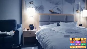 性感白裤大长腿妹子，口交猛操呻吟娇喘诱人