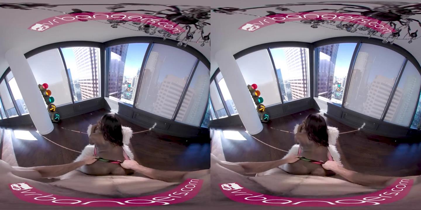 VRBANGERS私人乌木服务女孩为钱操VR色情.mp4