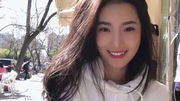 帝都极品身材嫩模网红【北京瑶瑶】我喜欢吃她的菜她喜欢吃我的鸡巴#亚裔#射精#骚逼#挑逗#异国#性交#跳蛋