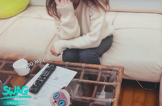 《男友抓奸在床》送货员VS小骚“货”