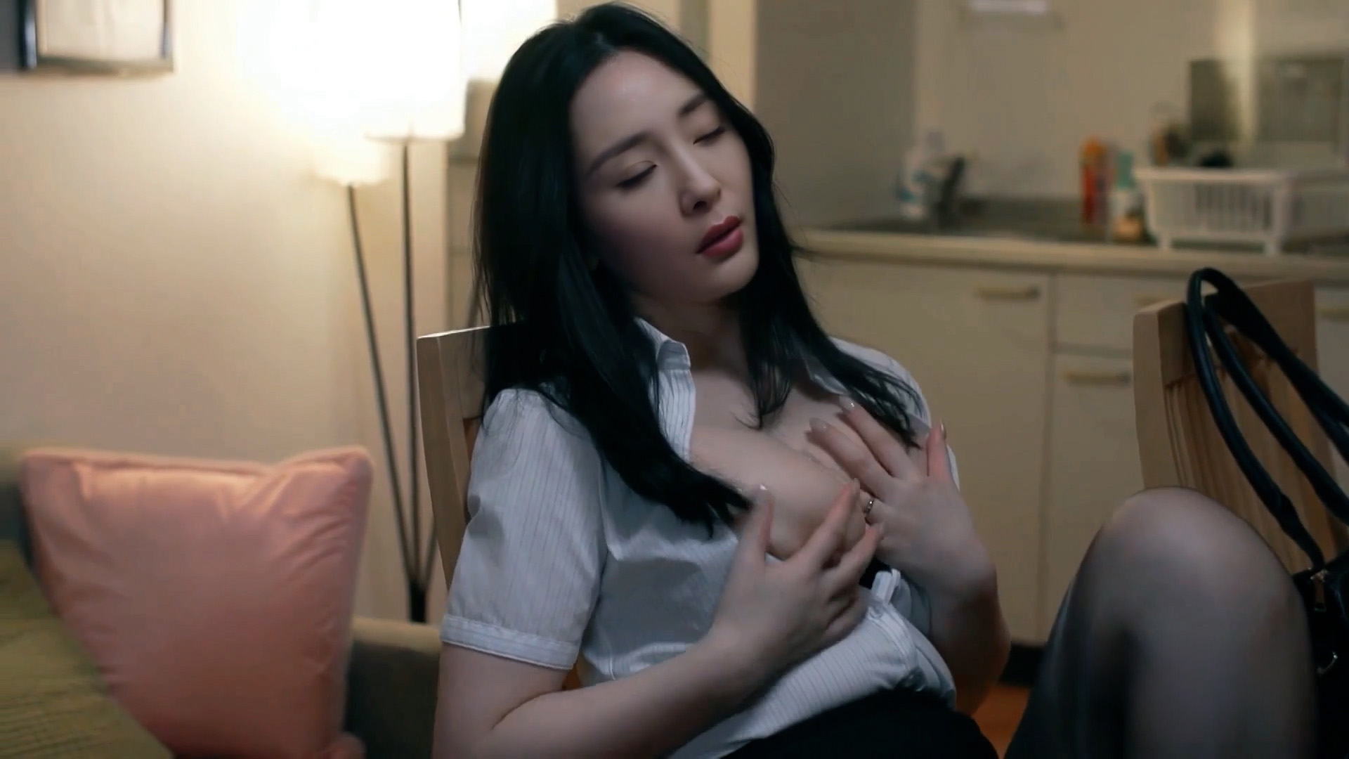 【AI换脸】杨幂寂寞老师